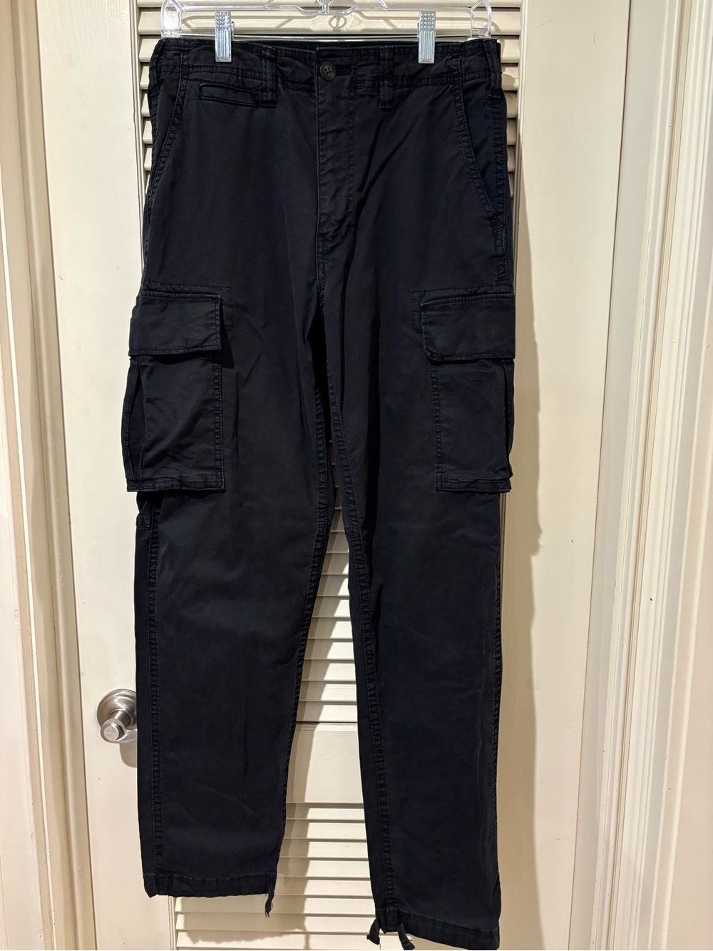 American Eagle Men's Black Cargo Pants - 28x32